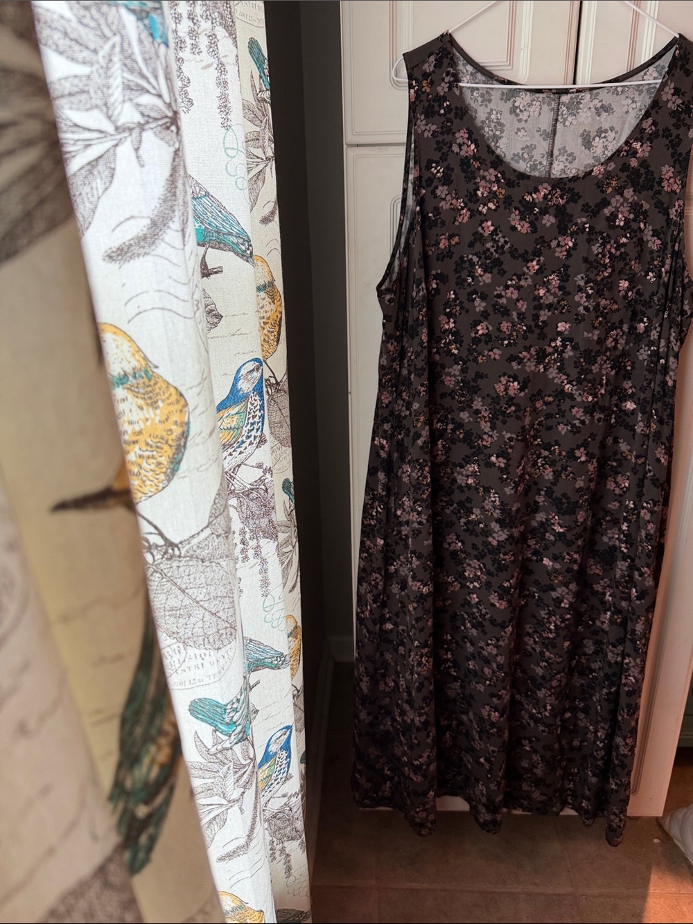 Jill J Sleeveless Black Floral MaxiDress - Elegant Everyday Style